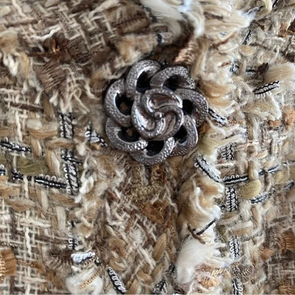 Tweed Chic Wool Jacket - Picture 5 of 9